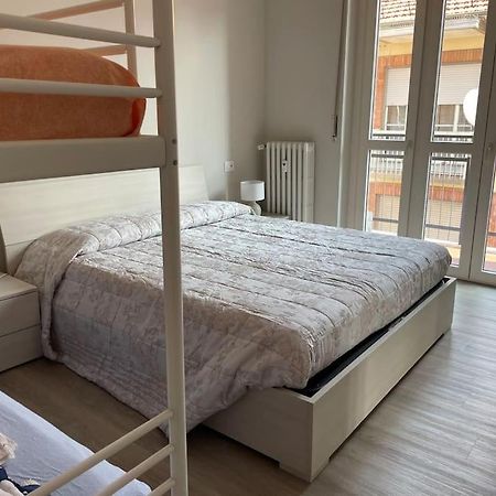 Suite De Rolandis Cin Itoo5Oo5C22Cdbezny Asti Zewnętrze zdjęcie
